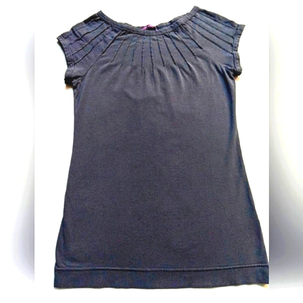 SMART SET T-SHIRT w/EXTRA SOMETHING |